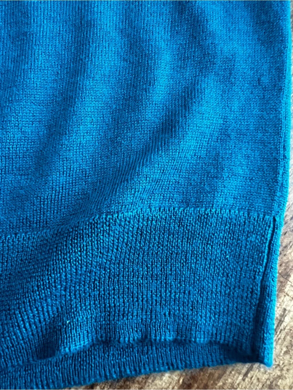 Club Room Men’s XL Merino Wool Blend V-Neck Sweater Majestic Teal NWT